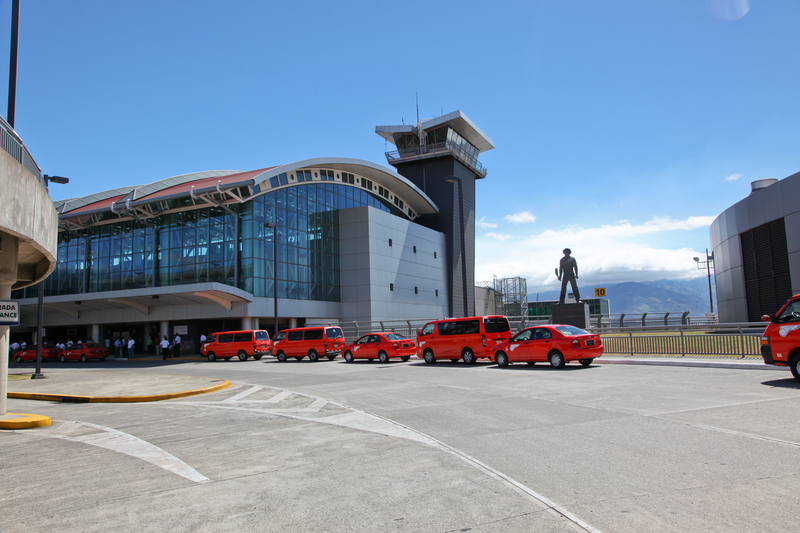 The airport is located 20 kilometers (12 miles) west of San José.